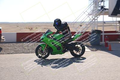 media/Nov-03-2025-Lets Ride (Mon) [[4d74c1c4d3]]/A Group/Grid/